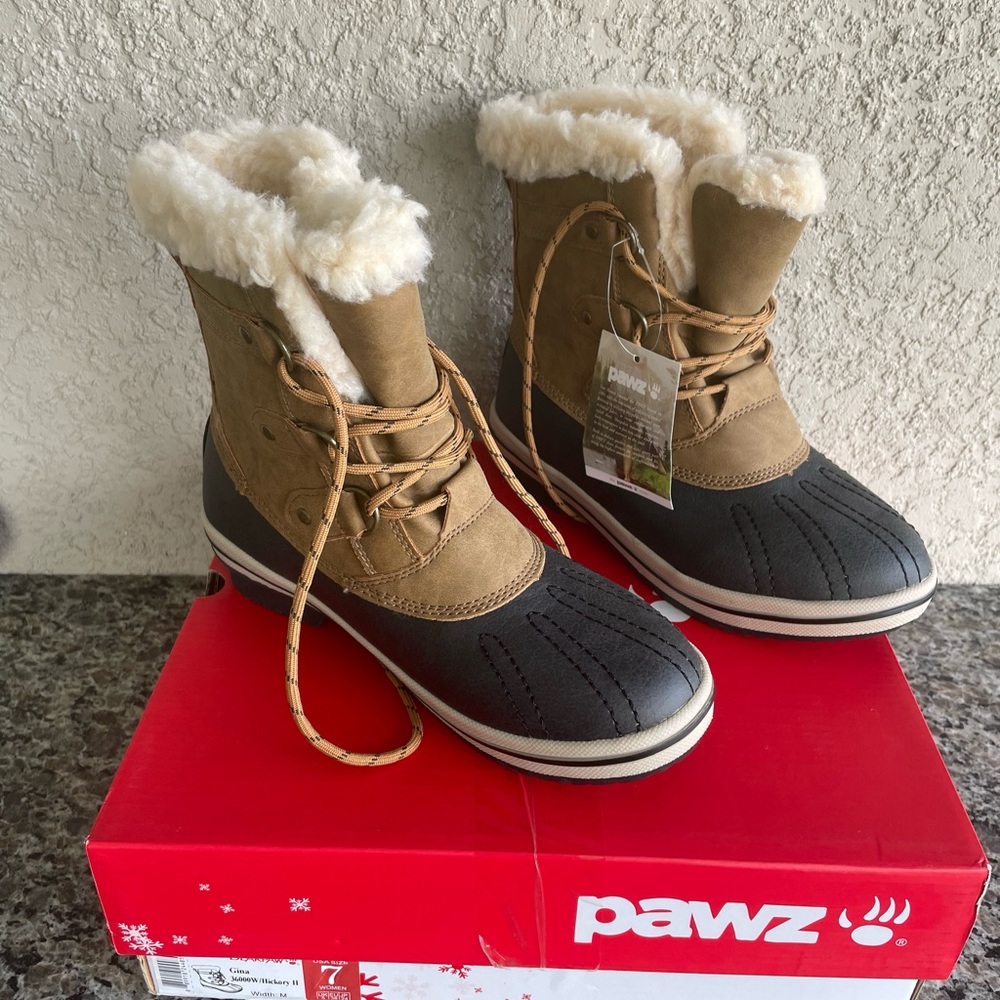 PAWZ snow boots